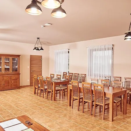 Vadvirag Vendeghaz Affittacamere Izsák